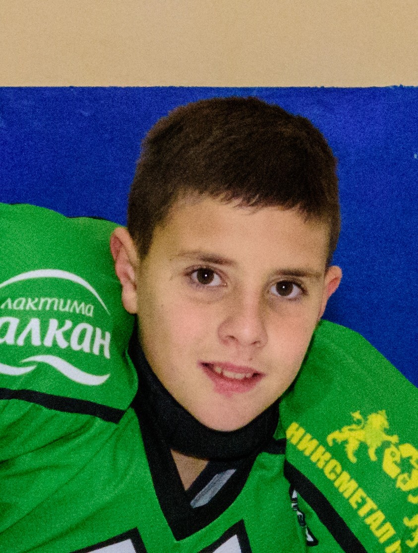 ВАСИЛ ВЪЛЧЕВ